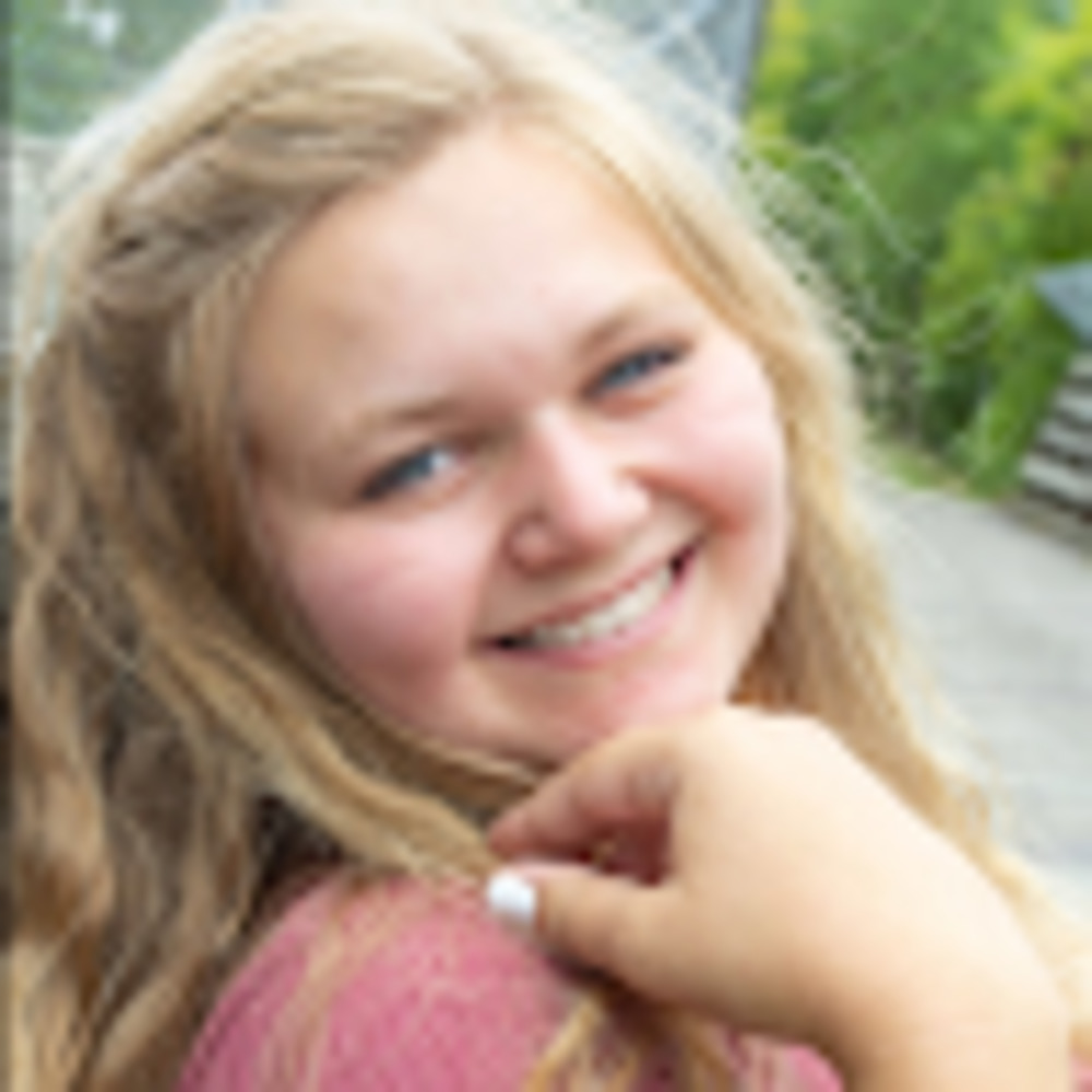 Meet your Posher, Nicole